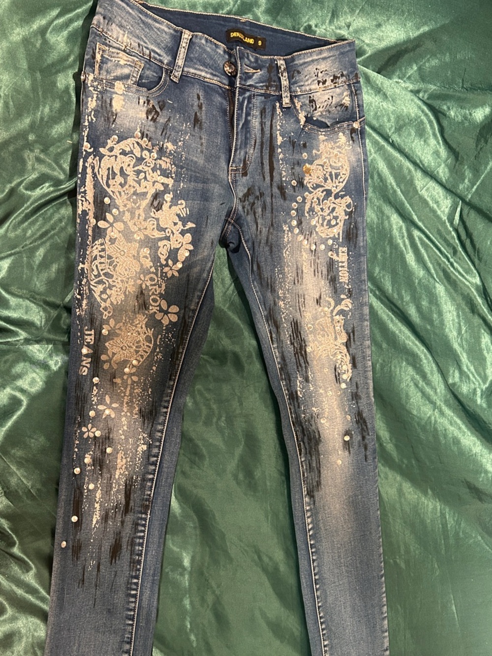 Embellished Skinny Blue Men’s Jeans with White Print